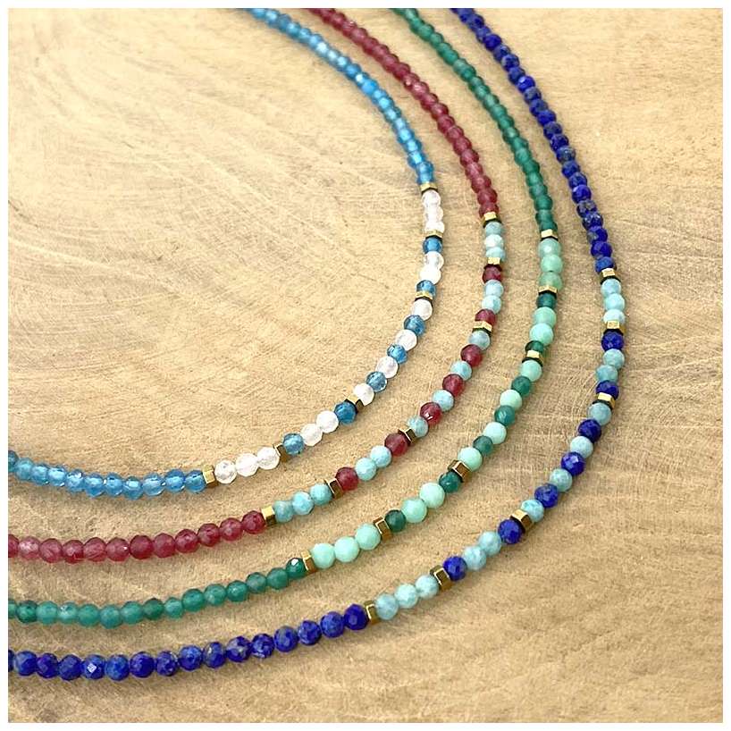 Collier pierre naturelle lapis-lazuli, agate verte, agate rouge, apatite, pierre de lune, crysoprase, amazonite, hématite