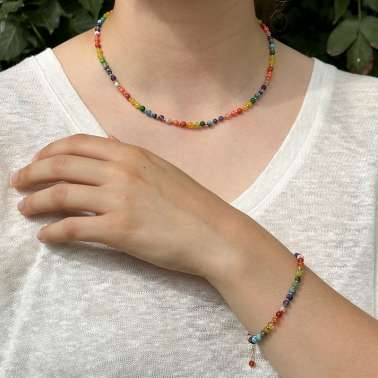 Collier arc-en-ciel pierre naturelle